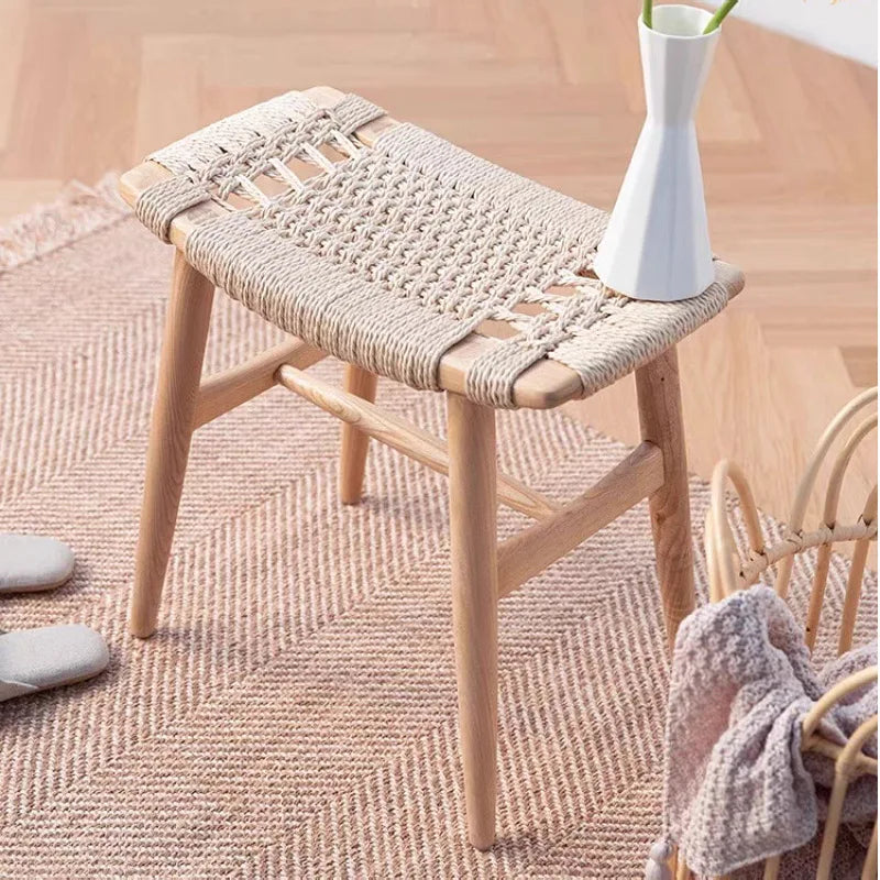 JAPANISCHER RATTAN HOCKER – EINGANGSBANK ZUM SCHUHE WECHSELN