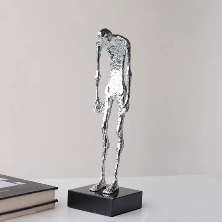 ABSTRAKTE FIGUREN SKULPTUR – MODERNE KUNSTFIGUR AUF SOCKEL