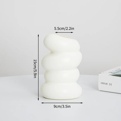 AMARA VASE – MINIMALISTISCHES WEISSES DESIGNSTÜCK