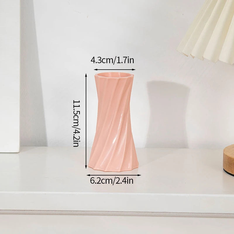 AMARA VASE – MINIMALISTISCHES WEISSES DESIGNSTÜCK