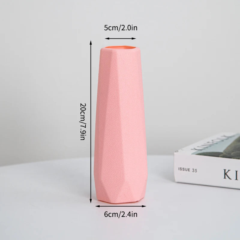 AMARA VASE – MINIMALISTISCHES WEISSES DESIGNSTÜCK