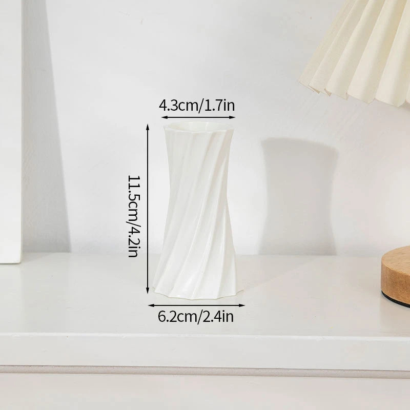 AMARA VASE – MINIMALISTISCHES WEISSES DESIGNSTÜCK